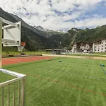Kinder-&gletscherhotel Hintertuxerhof Hotel 4*