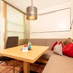 Kinder-&gletscherhotel Hintertuxerhof Hotel 4*