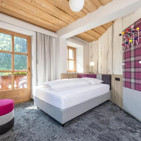 Kinder- & Gletscherhotel Hintertuxerhof 4* Tux