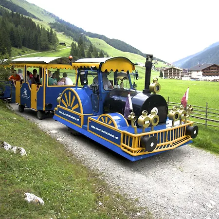 Hotel Kinder- & Gletscherhotel Hintertuxerhof 4*