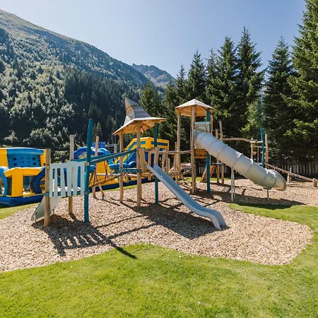 Kinder-&gletscherhotel Hintertuxerhof Hotel 4*