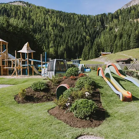 Kinder-&gletscherhotel Hintertuxerhof 4*