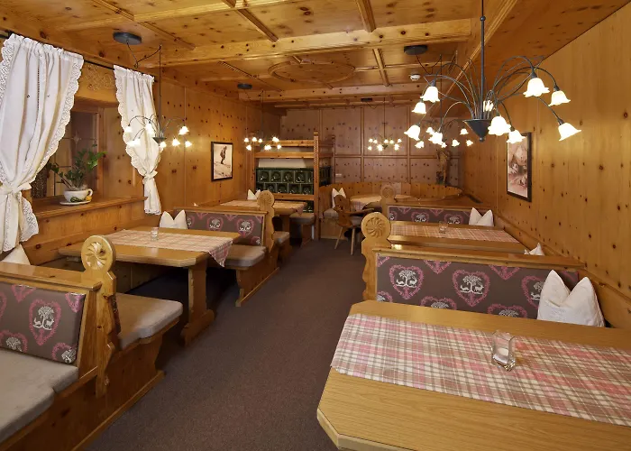 Hotel Kinder- & Gletscherhotel Hintertuxerhof 4*