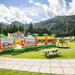 Kinder- & Gletscherhotel Hintertuxerhof מלון טוקס