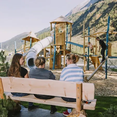 Kinder- & Gletscherhotel Hintertuxerhof Hotel Tux