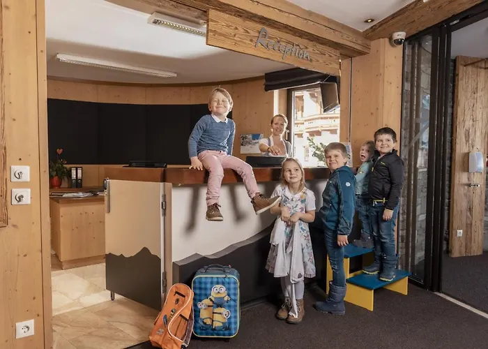 מלון Kinder- & Gletscherhotel Hintertuxerhof 4*