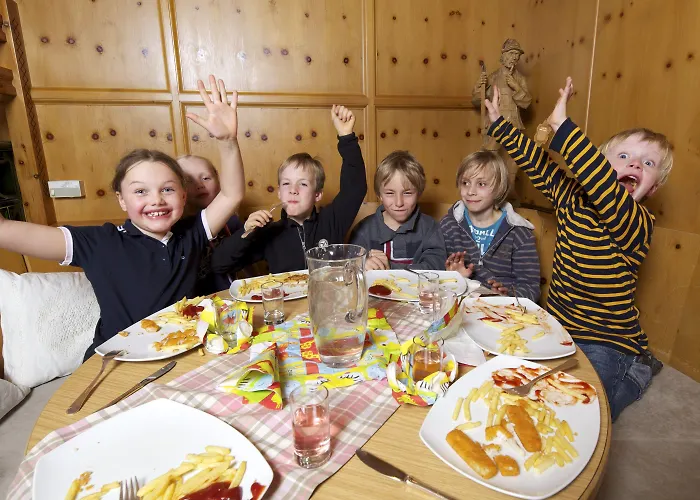 Hotel Kinder- & Gletscherhotel Hintertuxerhof Tux