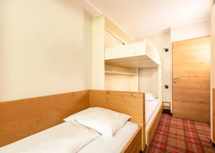 Kinder- & Gletscherhotel Hintertuxerhof 4* טוקס